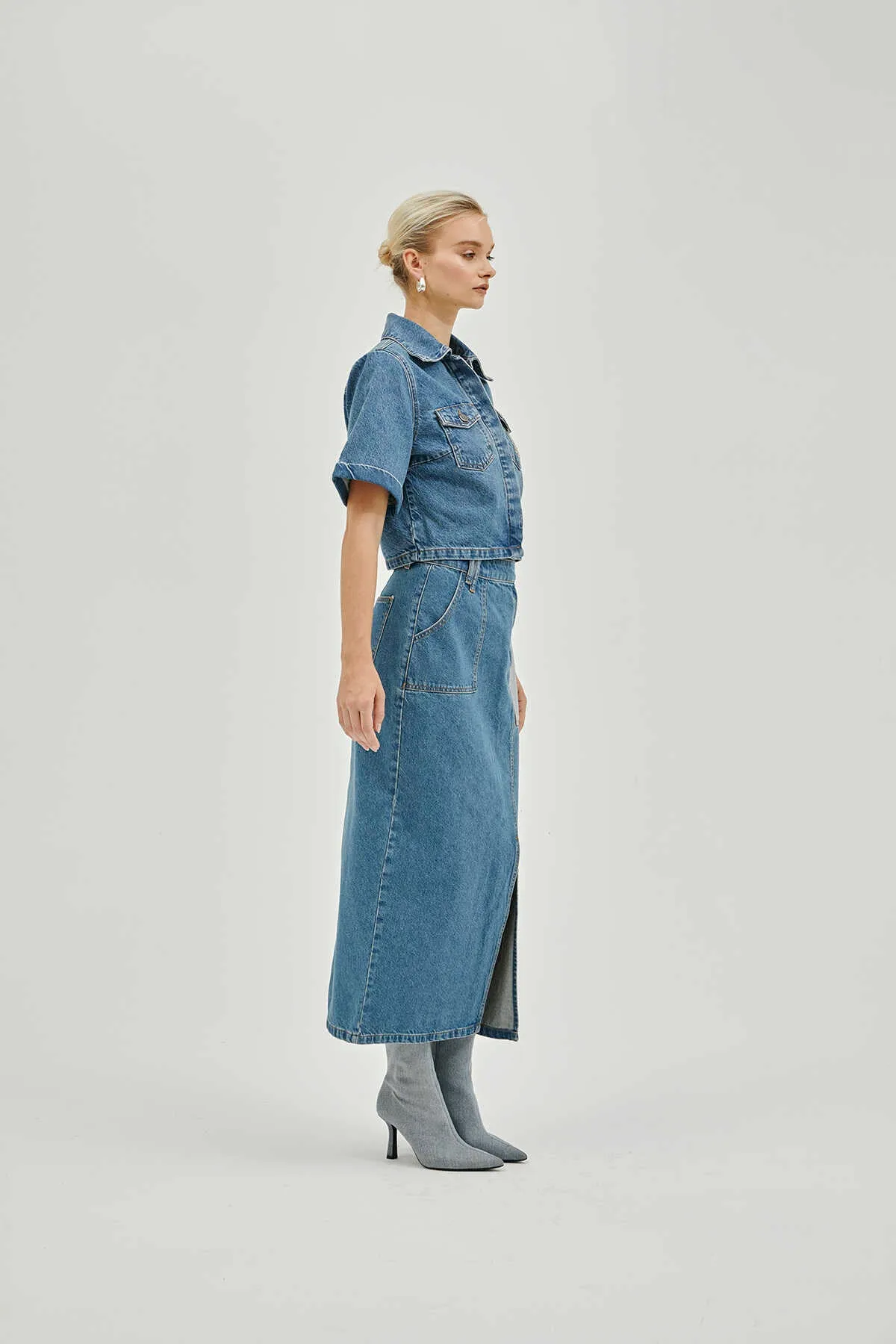 Blue Rendy Pocket Detailed Midi Denim Skirt