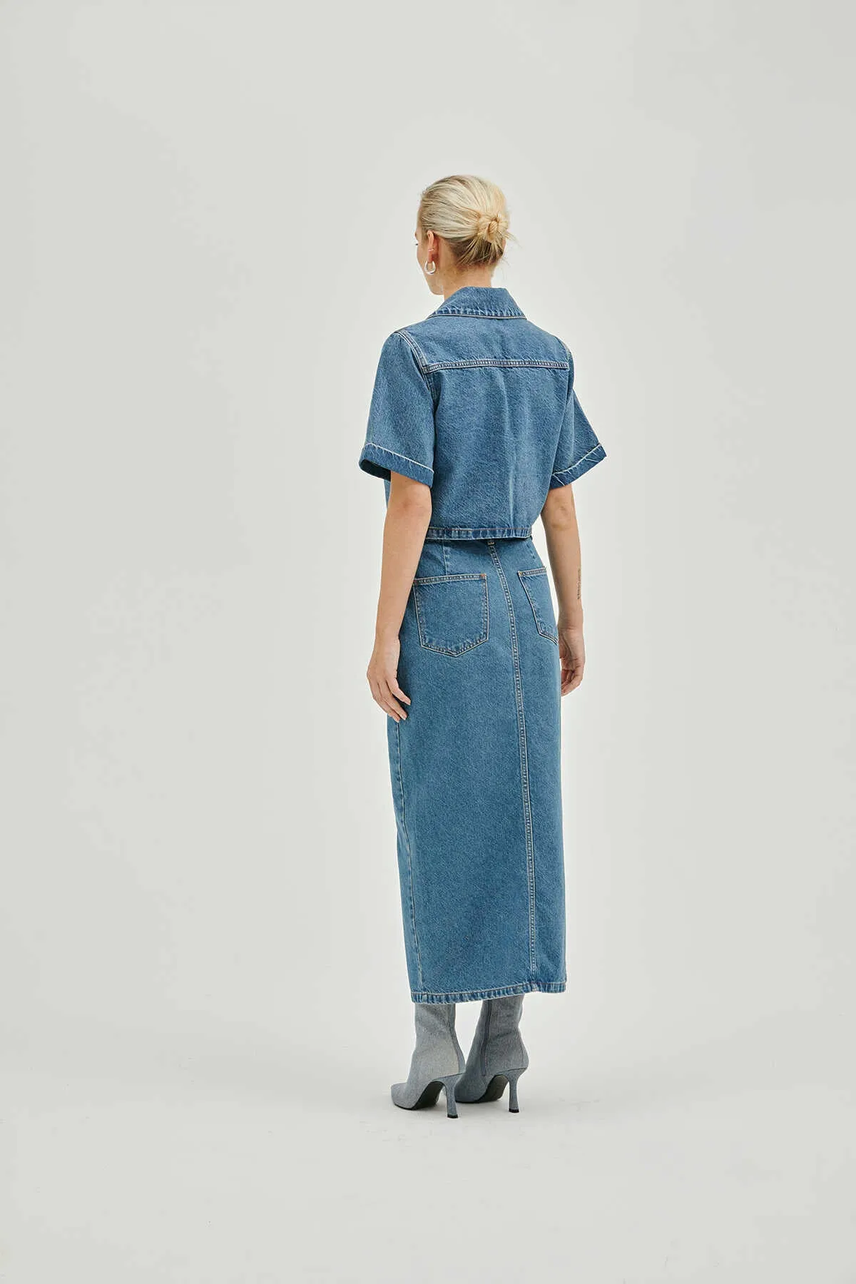 Blue Rendy Pocket Detailed Midi Denim Skirt